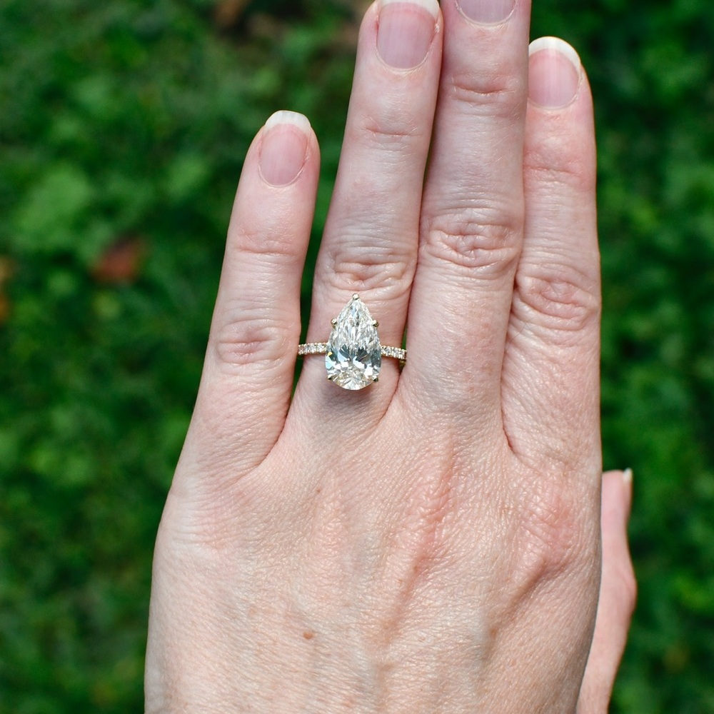 Like New—Low Profile 4.22 ctw Lab Grown Pear Diamond in 14K Yellow Gold with IGI